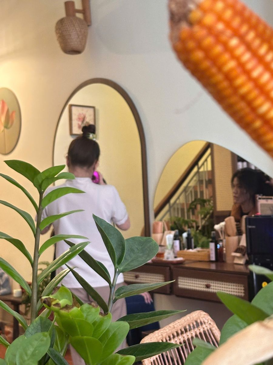   Địa chỉ: 2/36 Bạch Đằng, Phường 2, Quận Tân Bình 📞 Hotline: 089 976 8989 🌐 Website: https://anyenholistichealing.com/ 📲 Fanpage/Facebook: An Yên Holistic Healing Spa 🕒 Giờ hoạt động: 9:30 – 21:00 (Tất cả các ngày trong tuần)
